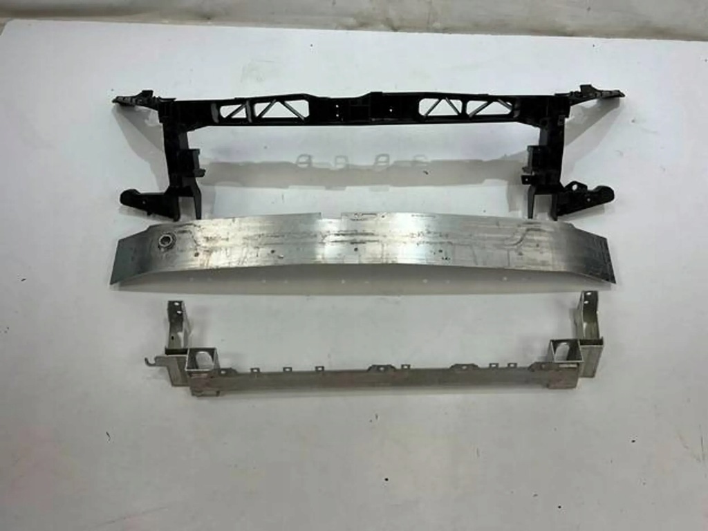 фото №1, Mercedes b-klasa w247 підсилювач pas перед балка