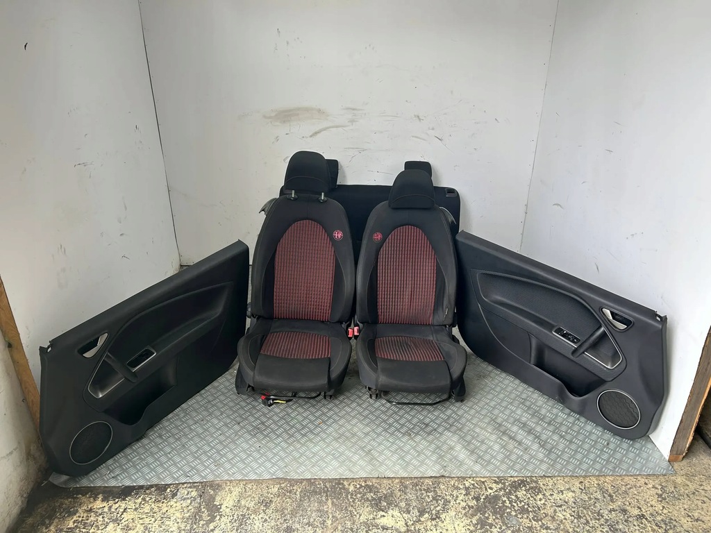 фото №1, Сидіння сидіння заднє сидіння обшивки комплект alfa romeo mito