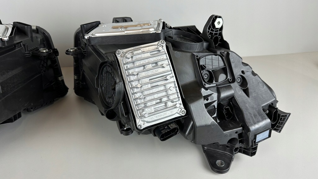 фото №11, Mercedes w214 e-klasa digital light лампы левая правая