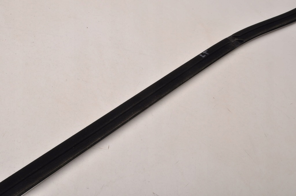 фото №7, Mercedes eqb x243 молдинг стекло подоконная задняя левая 24r a2477351700