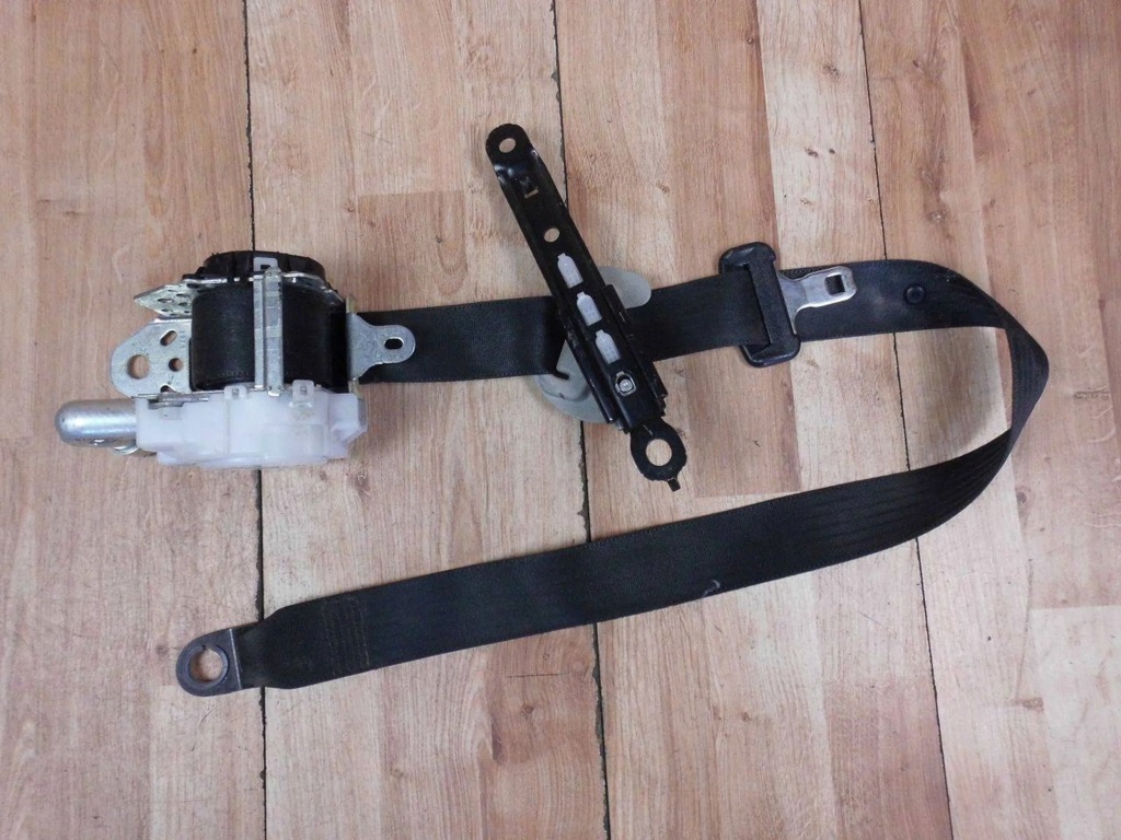 фото №1, Toyota prius + plus pas правый перед передний