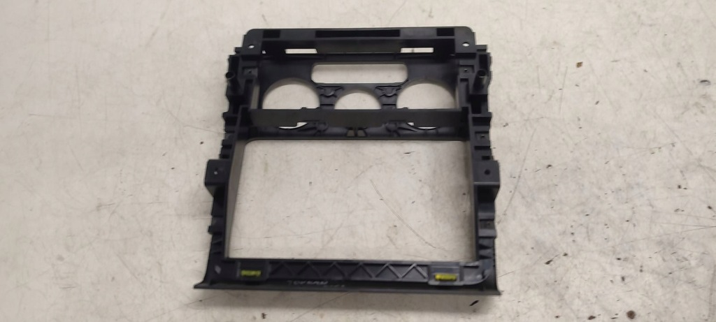 фото №9, Рамка радіо vw touran i lift 1,4 tsi