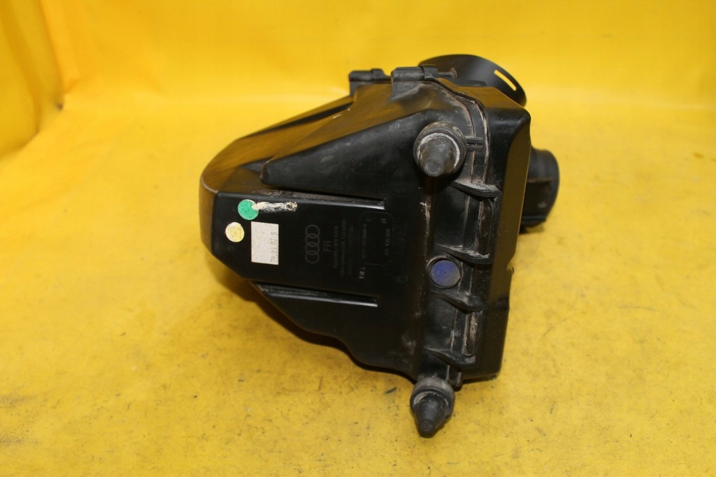 фото №6, Корпус фильтра воздуха s6 c6 07l133843b