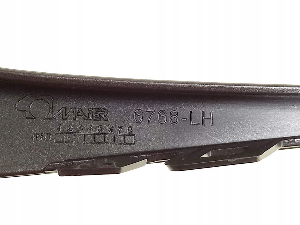 фото №11, Corolla e21 19-23 молдинг накладка бампер перед l