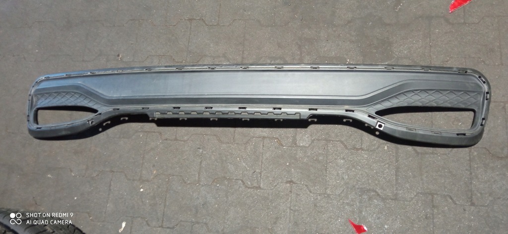 фото №1, Hyundai i20 ii 2 lift решітка молдинг бампера задня