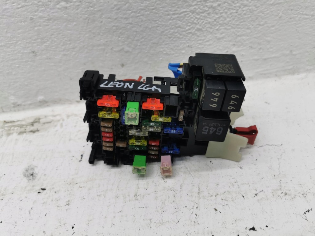 фото №1, Коробка предохранителей seat leon iii 5q0937615c