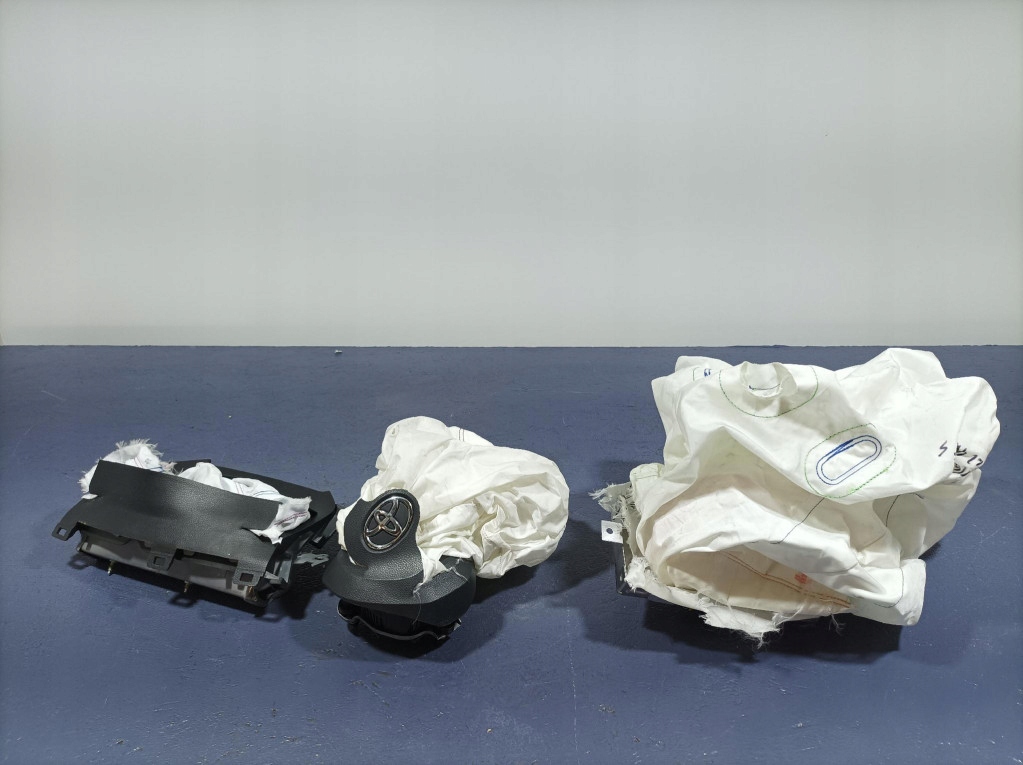 фото №5, Toyota rav-4 v xa50 панель приладів приладова консоль подушки безпеки