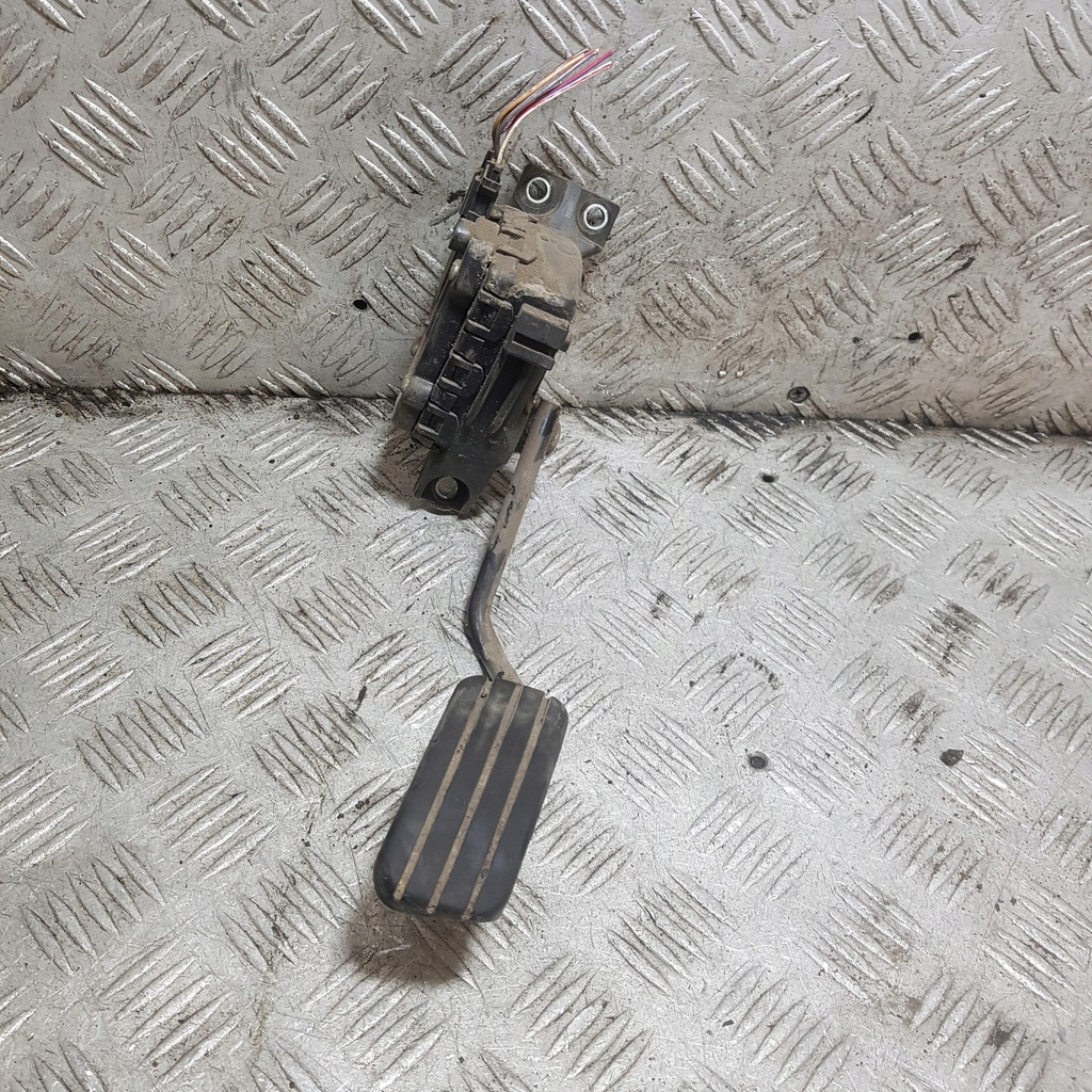 фото №1, Педаль газу nissan primastar 7700313060