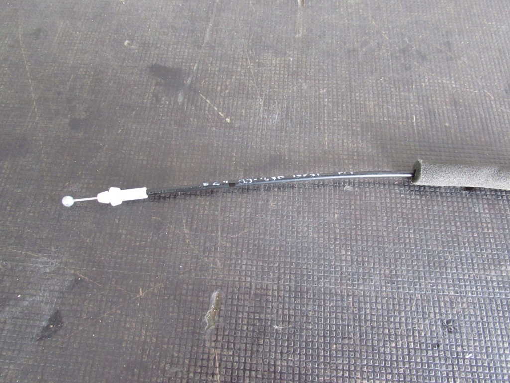 фото №7, Трос замка правий перед toyota corolla e21 1.8 b hybrid 19-23 r.