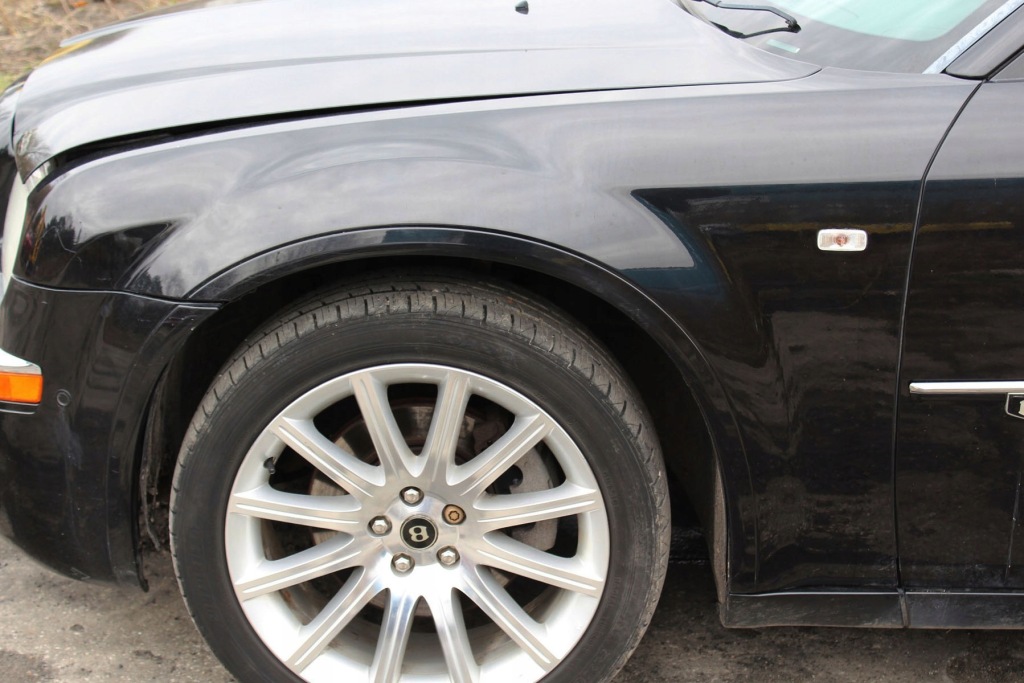 Купить Крыло  левое  перед chrysler 300c 1 04-10r