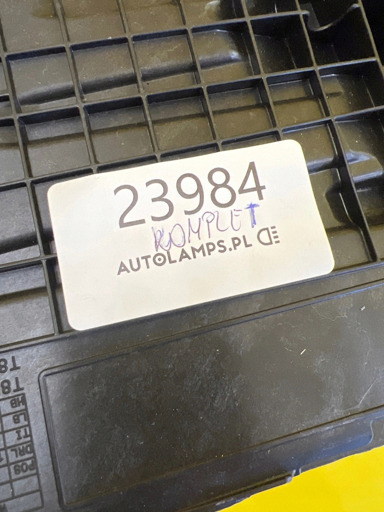 фото №3, Land rover defender 2 l663 20- лампа ліва права full led l8b2-13w030-fj