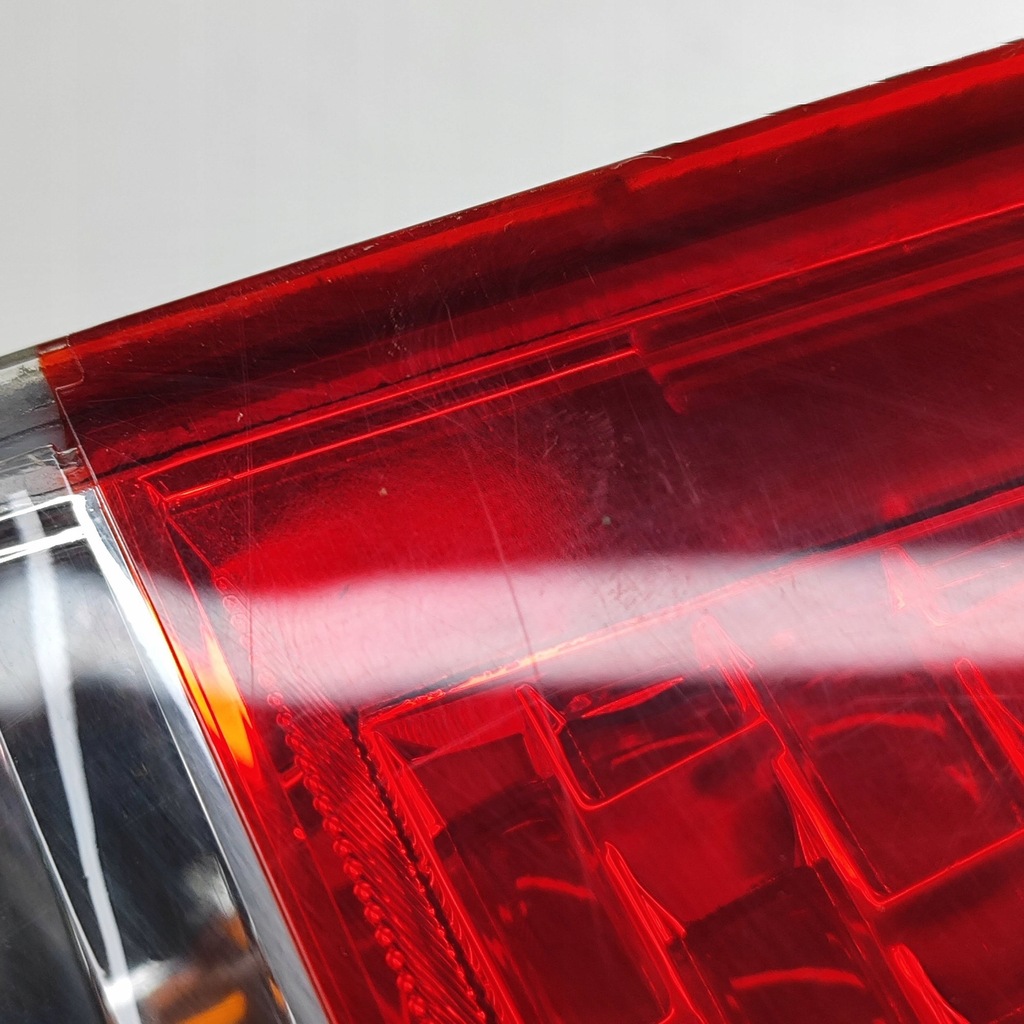 фото №9, Kia sorento 2012 правая сторона лампа задняя