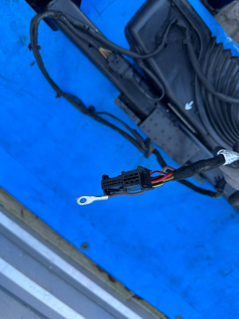 фото №12, Audi q8 sq8 4m8 hak буксирувальний 4m8803881e