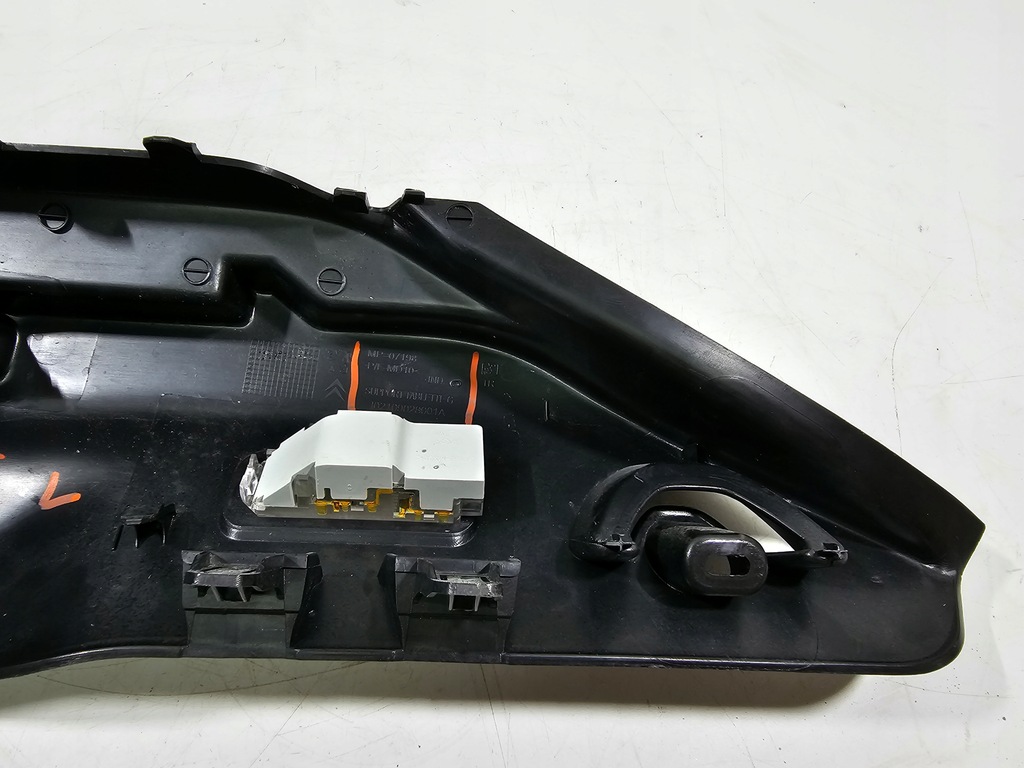 фото №7, Защита обшивка багажника левый peugeot 208 i #1721