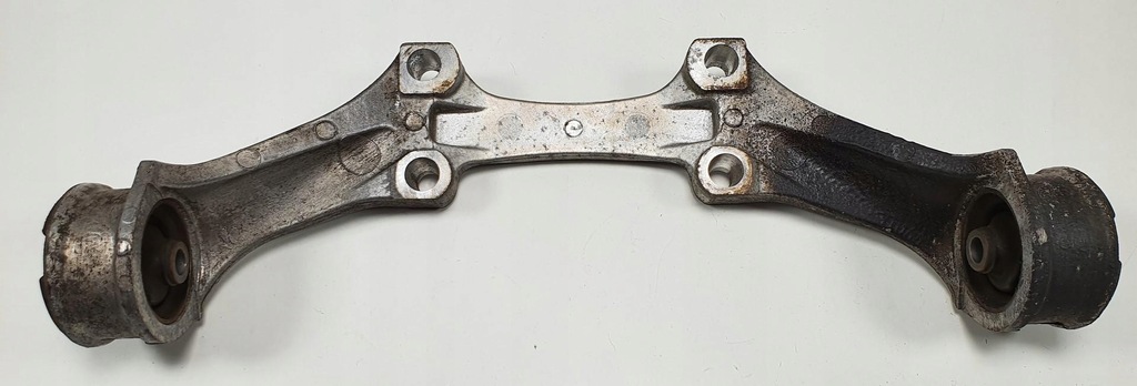 фото №1, Кронштейн опора мост задняя mazda rx-8 1.3