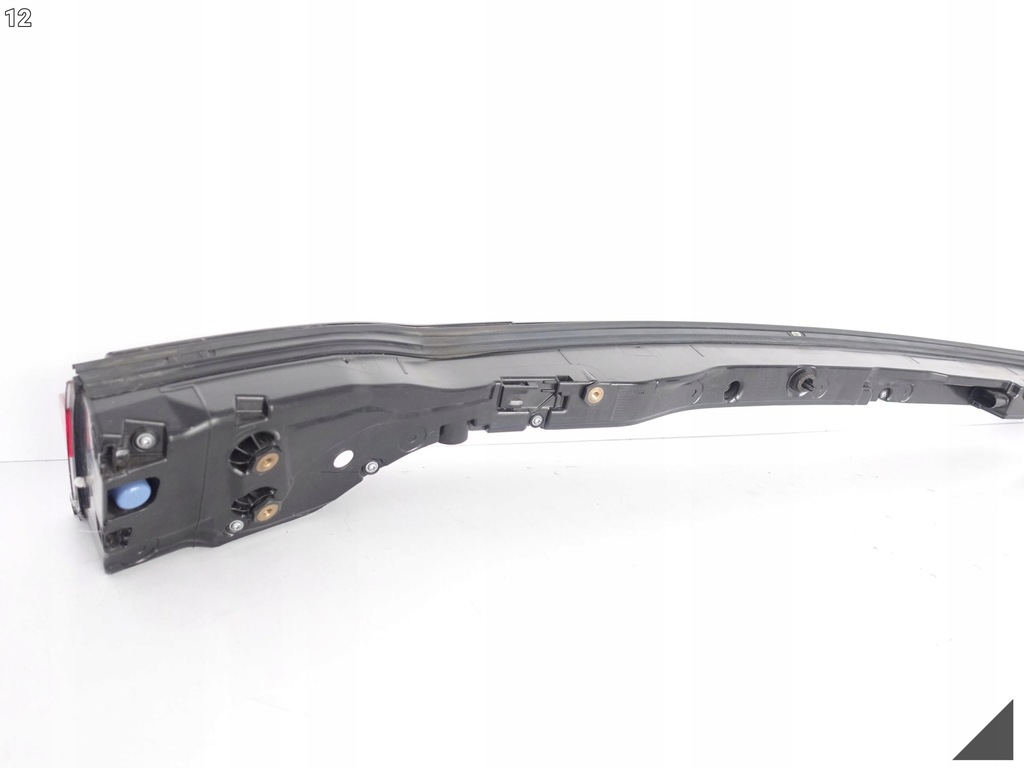 фото №13, Porsche macan 95b lift 19- led лампа накладка w багажник задняя europa uszkodzon