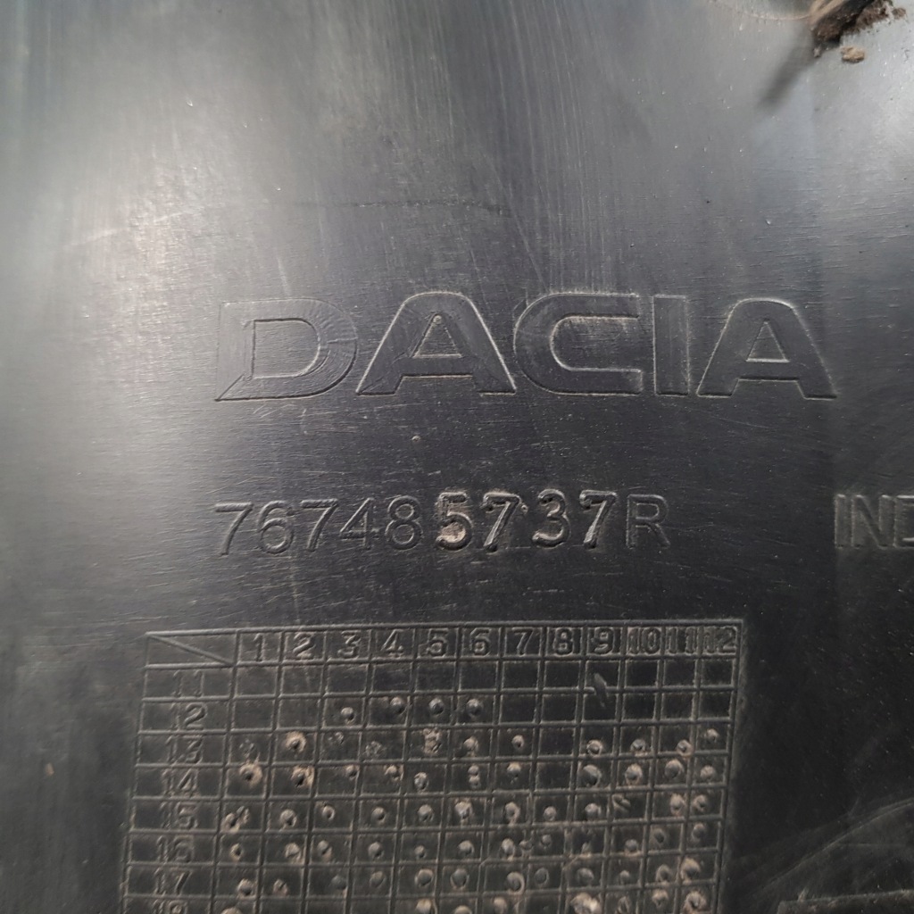 фото №4, Подкрылок правый задняя dacia logan mcv 767485737r