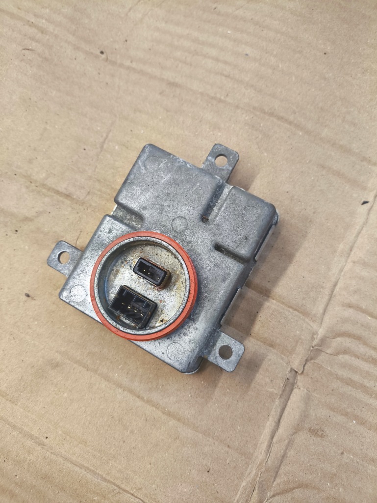 фото №1, Audi a5 преобразователь bi-xenon audi 8k0941597 ?