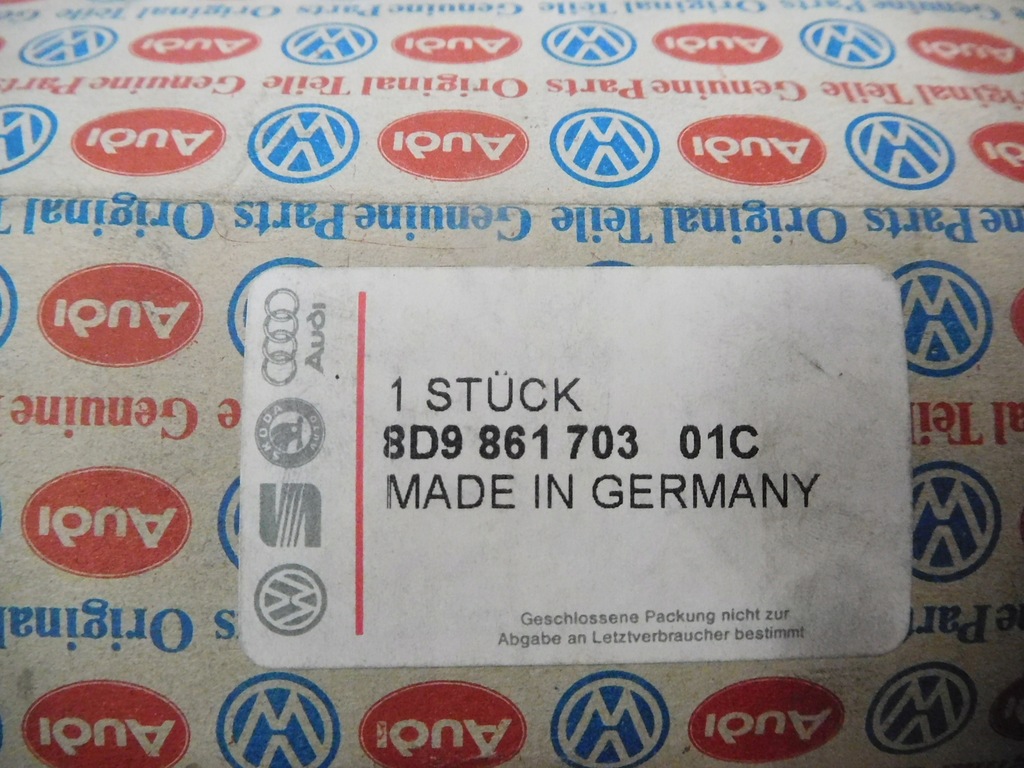 фото №6, Молдинг багажника audi a4 s4 avant qu. 8d986170301c