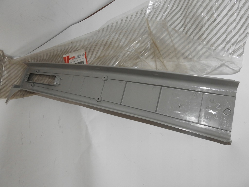 Пластик накладка стійка ліва fiat ducato 94-11 нова в Україні