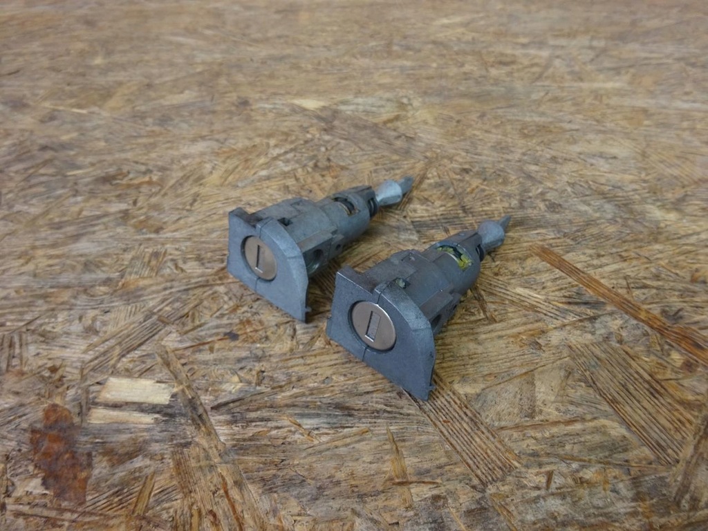 фото №9, Vw scirocco iii 08-14 вкладка замка двері права 1k8837168