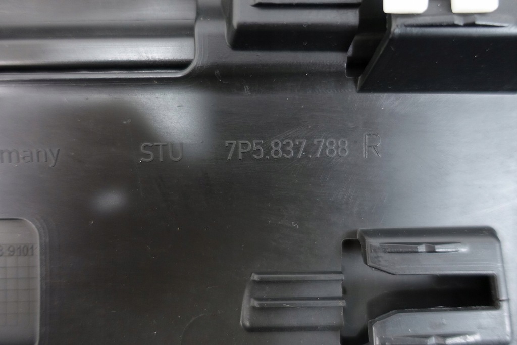 фото №9, Молдинг дверь правый перед porsche cayenne 7p5