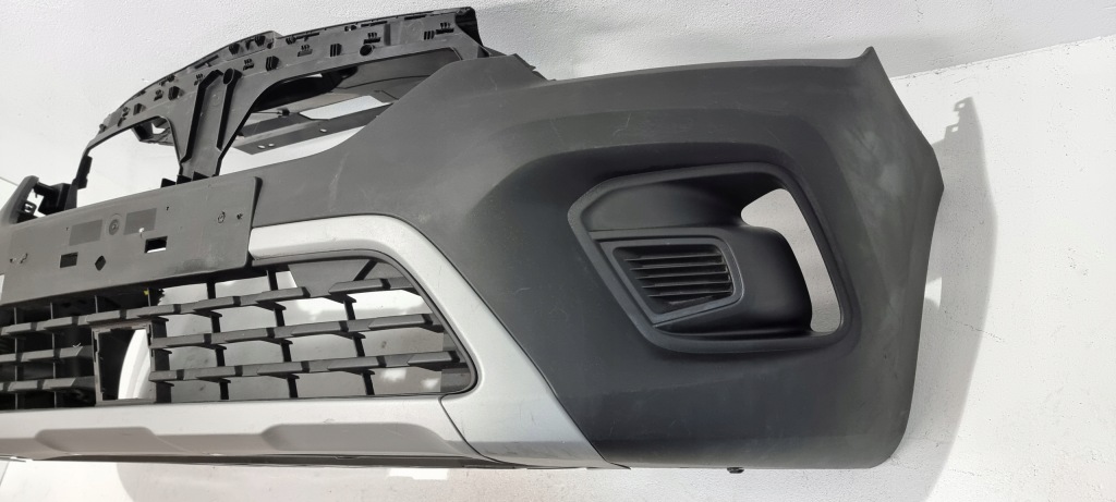 Бампер перед передній renault kangoo iv 21- в Україні