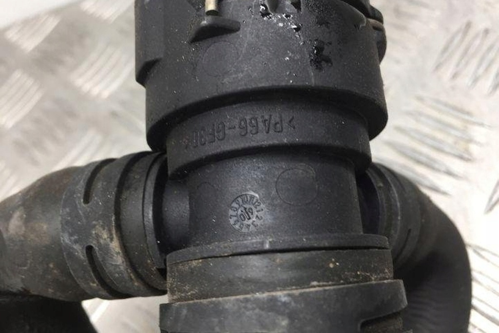 фото №6, Труба охлаждение audi q5 8r 8k0122293f 2.0l дизель 125kw 2010