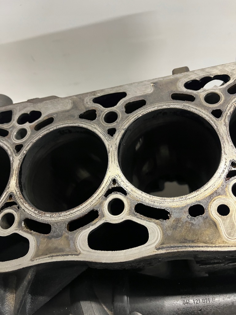 фото №6, Блок двигуна 1.6 tdi clh vw seat skoda audi 04l103011a номінал śląsk