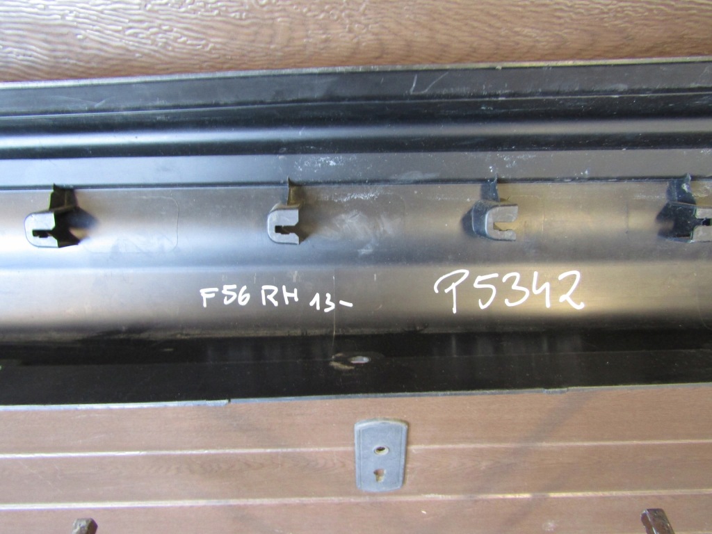 Купить Молдинг порог правый  mini cooper f56 3d 13- порог