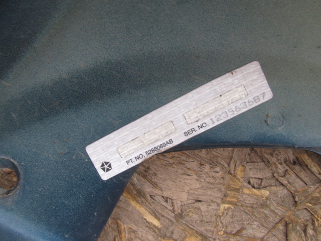 фото №8, Cherokee liberty kj lift крыло правый перед лак pb7 5288089ab