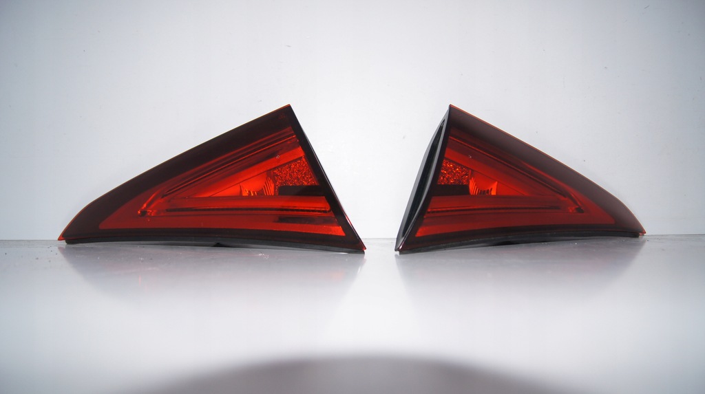 фото №16, Mercedes benz cls iii w257 c257 18-23r лампа правая задняя задняя 2579064700