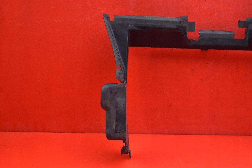 фото №7, Впуск воздуховод воздуха верхний gk72-8327-ab land rover discovery 5 v sport