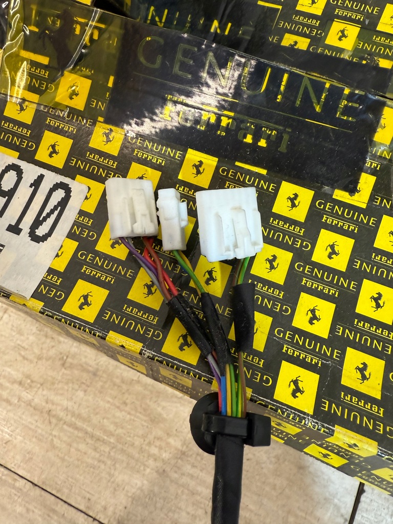 фото №6, Зеркало правое ferrari califronia f149