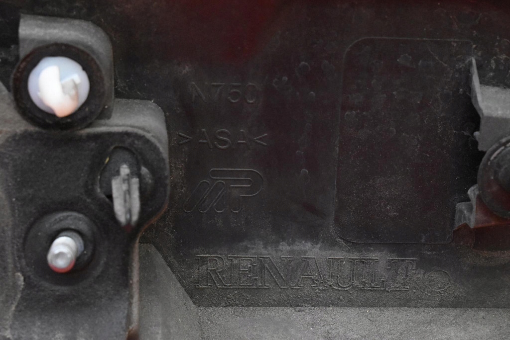 фото №7, Накладка задня задня czarna 848106226r dacia duster 1 i lift 13-17