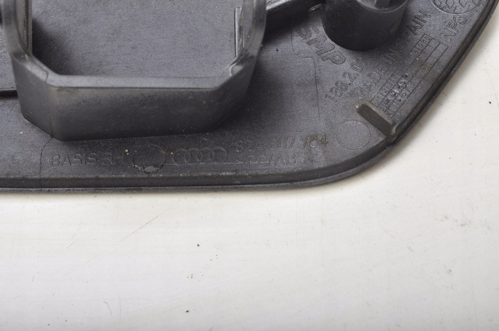 фото №8, Audi a1 ii 82a кронштейн распылителя