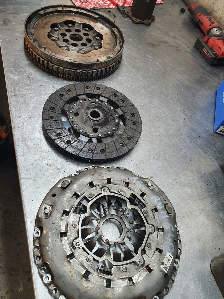 фото №1, Сцепление двухмассовый маховик колесо маховик r9me409 1.6