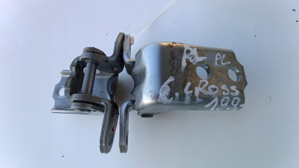 фото №2, Петлі двері перед лівий eclipse cross 2019