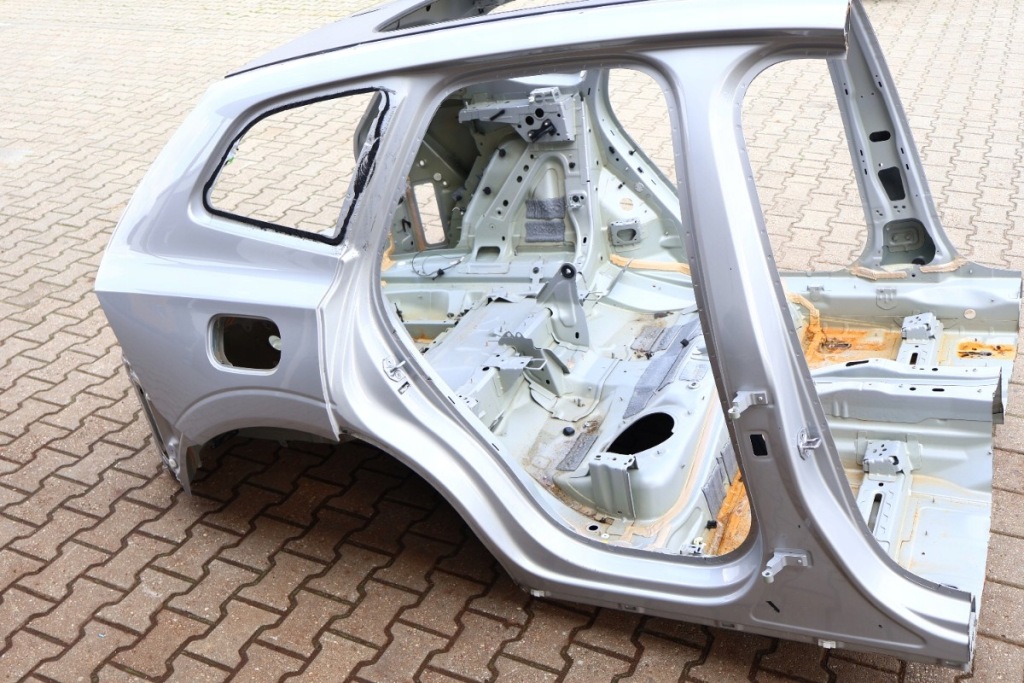 фото №2, Volvo xc60 ii чверть крила правий задня