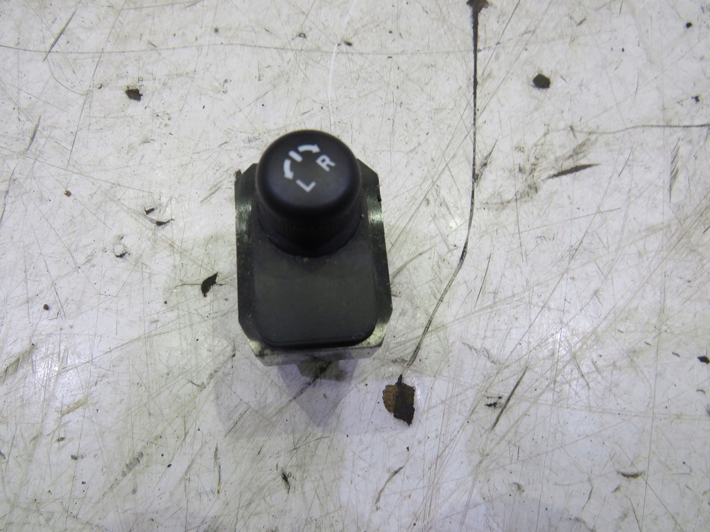 фото №1, Кнопка регулировки зеркал sx4 s-cross