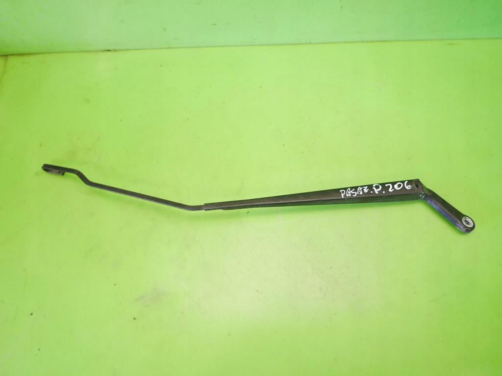 фото №1, Рычаг дворники правое перед peugeot 206 phii hb