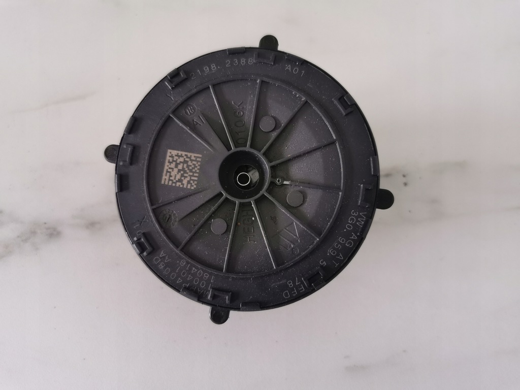 фото №1, 6220 моторчик дзеркало vw passat b8