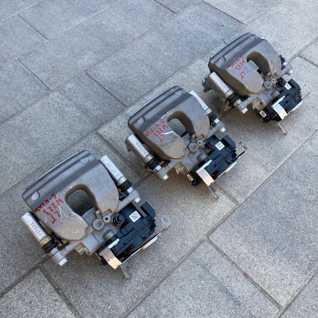 фото №11, Mercedes s-klasa w223 суппорт тормозной с двигатель левый задняя 360x26