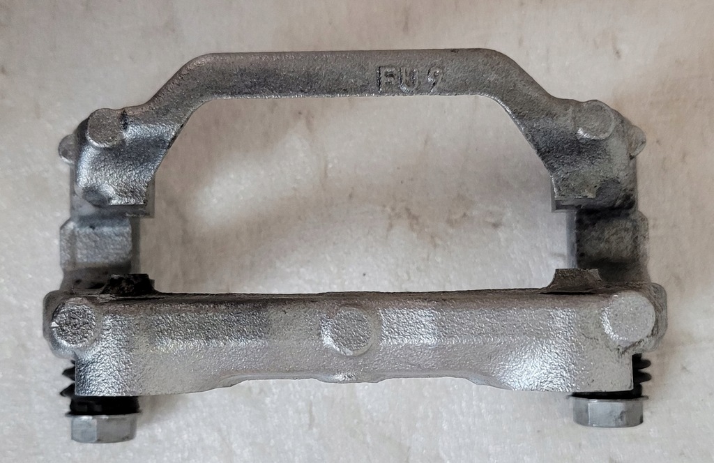 фото №15, Поворотний кулак ліва перед mercedes c-klasa w206 v 2021