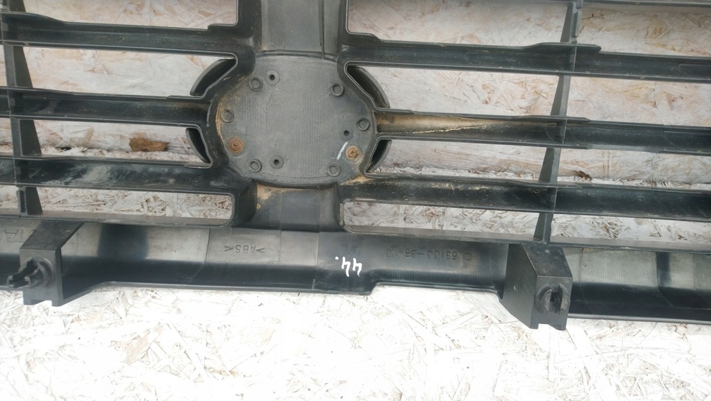 фото №10, Решётка радиатора решётка радиатора logo toyota hilux 1993-1998