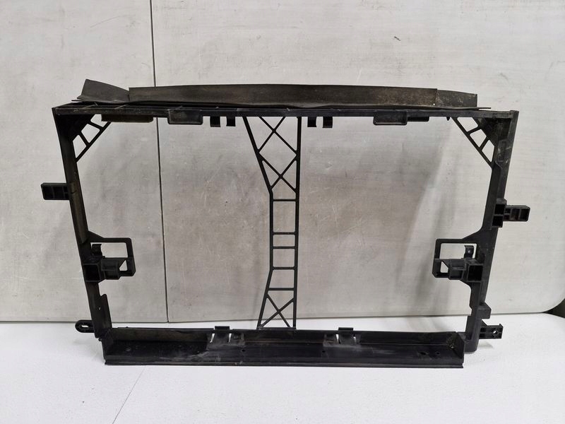 фото №1, Opel ampera chevrolet volt гибрид рамка корпус радиатора поперечина перед