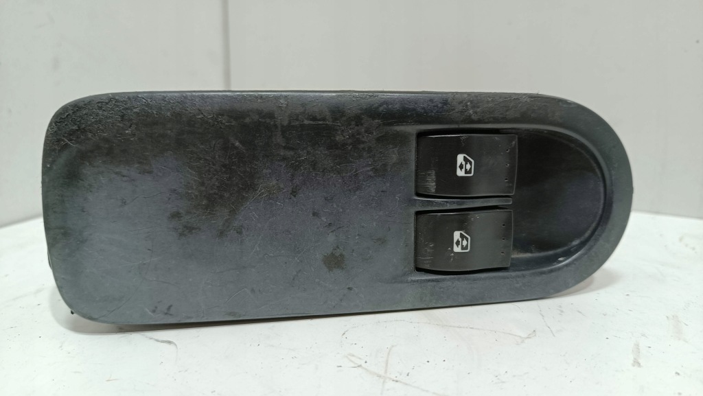 фото №1, Перемикач вікон водія renault megane ii 3 drzwi2 скло europa