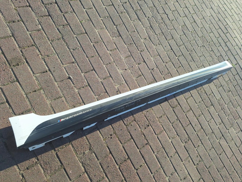 фото №1, Bmw g22 g23 g26 лампа порог порог правая освещение порог led хороший