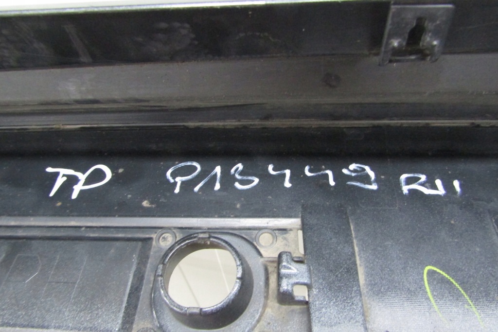 фото №9, Молдинг порог правая toyota corolla xii kombi e21