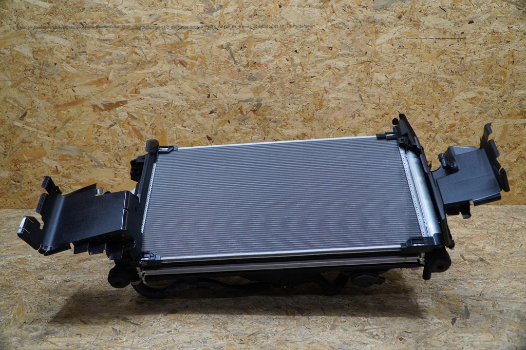 фото №11, Радіатор радіатор вентилятор 422136-7682 lexus lbx nowe 0km 24r оригінал